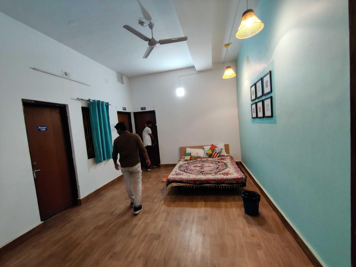 Hotel O Housefull Residency Khandagiri Exterior photo